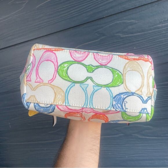 COACH Baguette Y2K Hobo Shoulder Bag Signature Hampton Soho Multicolor Rainbow - Picture 5 of 8